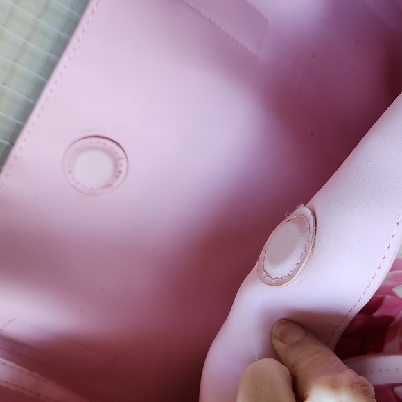 Tabitha Webb Pink White Floral Tote & Wristlet - Picture 10 of 16